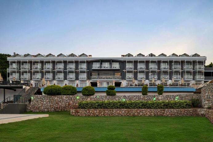 Imagen general del Hotel Ramada by Wyndham Fethiye Oludeniz. Foto 2