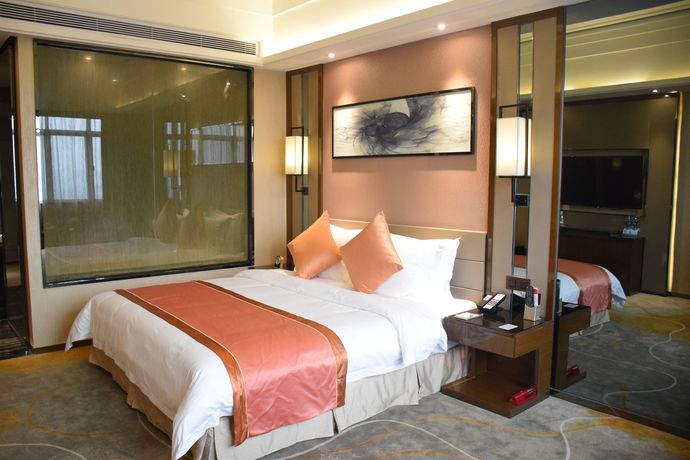 Imagen de los interiores del Hotel Ramada by Wyndham Foshan. Foto 20