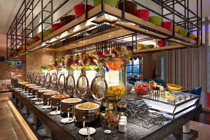 Imagen del bar/restaurante del Hotel Ramada by Wyndham Foshan Nanhai. Foto 5