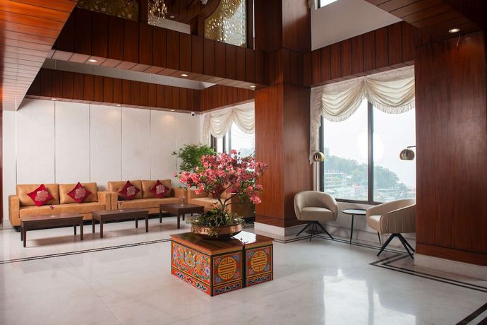 Imagen de los interiores del Hotel Ramada by Wyndham Gangtok Hotel & Casino Golden. Foto 18