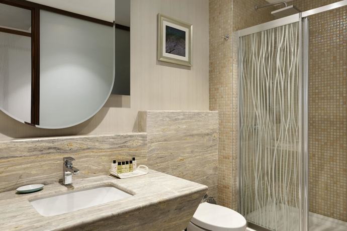 Imagen de la habitación del Hotel Ramada by Wyndham Gemlik. Foto 13