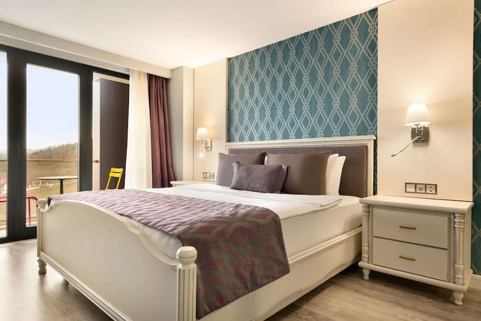 Imagen de la habitación del Hotel Ramada by Wyndham Giresun Piraziz. Foto 10