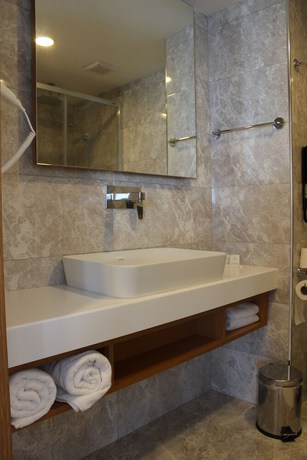 Imagen de la habitación del Hotel Ramada by Wyndham Giresun Piraziz. Foto 12