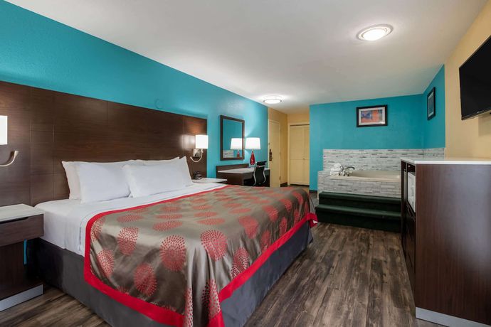 Imagen de la habitación del Hotel Ramada by Wyndham Groton/Mystic. Foto 11