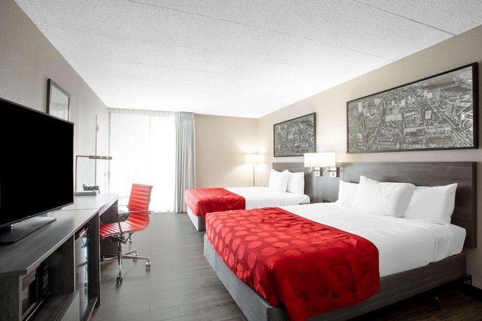 Imagen de la habitación del Hotel Ramada by Wyndham Hartford North / Bradley Airport. Foto 14