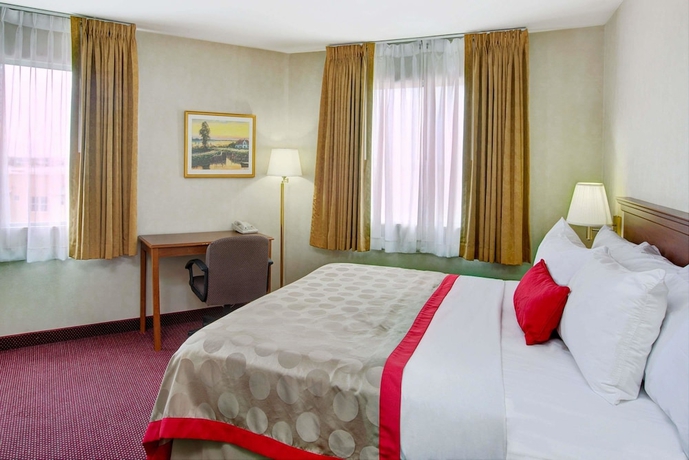 Imagen de la habitación del Hotel Ramada by Wyndham Hawthorne/LA Stadium. Foto 4