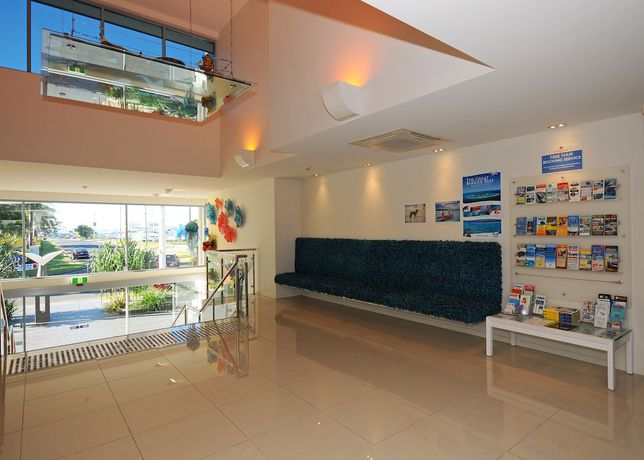 Imagen de los interiores del Hotel Ramada by Wyndham Hervey Bay. Foto 17
