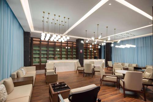 Imagen general del Hotel Ramada by Wyndham Honghe Kaiyuan. Foto 5