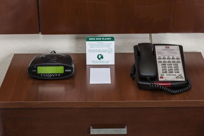 Imagen de la habitación del Hotel Ramada by Wyndham Hotel and Water Park. Foto 16