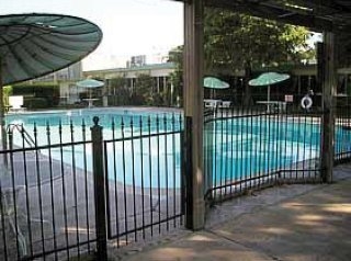 Imagen de la piscina del Hotel Ramada by Wyndham Houston Intercontinental Airport East, Humble. Foto 13