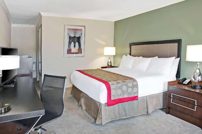 Imagen de la habitación del Hotel Ramada by Wyndham Houston Intercontinental Airport East, Humble. Foto 8