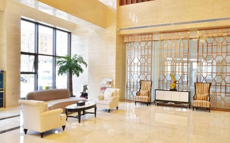 Imagen de los interiores del Hotel Ramada by Wyndham Huize. Foto 12