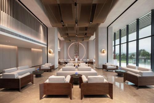 Imagen general del Hotel Ramada by Wyndham Huizhou Double Moon Bay. Foto 5