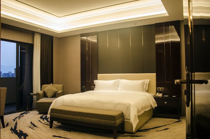 Imagen de la habitación del Hotel Ramada by Wyndham Huizhou South. Foto 7