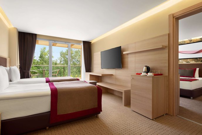 Imagen de la habitación del Hotel Ramada by Wyndham Istanbul Sile. Foto 5