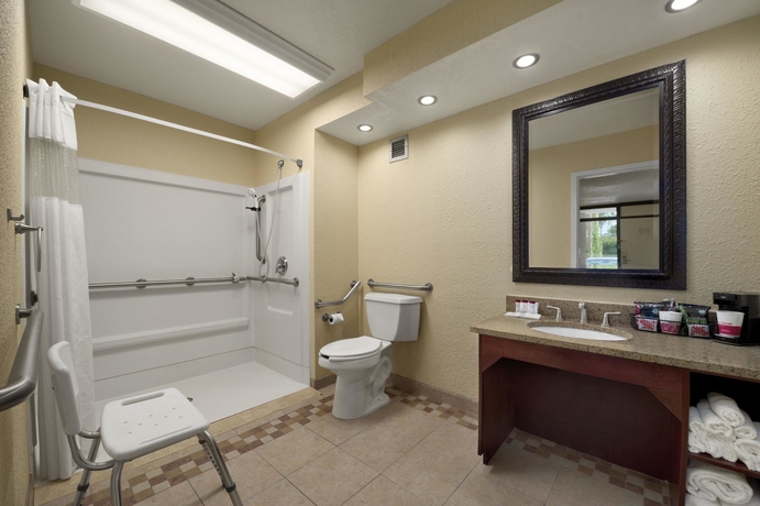 Imagen de la habitación del Hotel Ramada by Wyndham Jacksonville Hotel & Conference Center. Foto 8