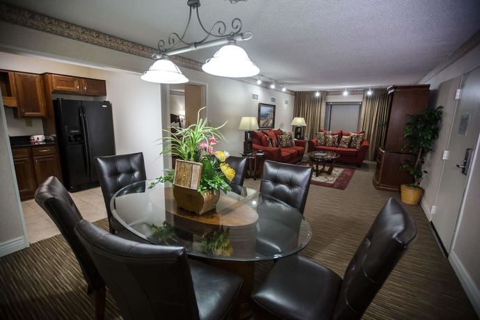 Imagen de la habitación del Hotel Ramada by Wyndham Jacksonville Hotel & Conference Center. Foto 9