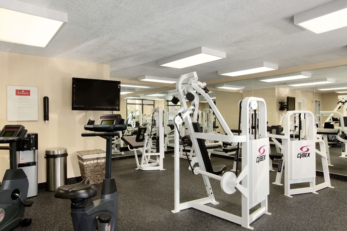 Imagen de los interiores del Hotel Ramada by Wyndham Jacksonville Hotel & Conference Center. Foto 18