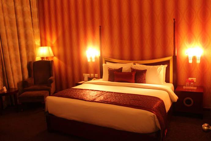 Imagen de la habitación del Hotel Ramada by Wyndham Jaipur Jaisinghpura. Foto 11