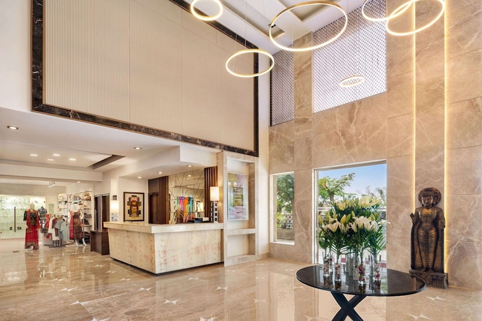 Imagen de los interiores del Hotel Ramada by Wyndham Jaipur North. Foto 15