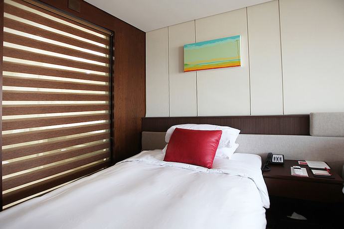 Imagen de la habitación del Hotel Ramada by Wyndham Jeju Hamdeok. Foto 4