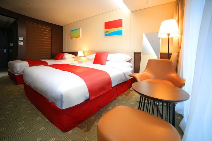 Imagen de la habitación del Hotel Ramada by Wyndham Jeju Hamdeok. Foto 11