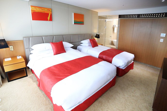 Imagen de la habitación del Hotel Ramada by Wyndham Jeju Hamdeok. Foto 18
