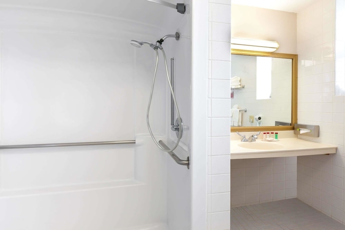 Imagen de la habitación del Hotel Ramada by Wyndham Jersey City. Foto 5