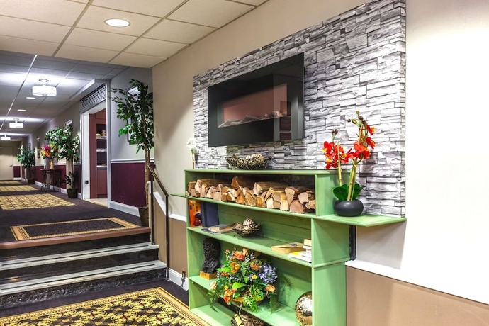 Imagen de los interiores del Hotel Ramada by Wyndham Jersey City. Foto 11