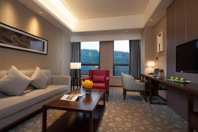 Imagen de los interiores del Hotel Ramada by Wyndham Jinan. Foto 12
