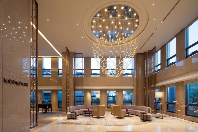 Imagen de los interiores del Hotel Ramada by Wyndham Jinan. Foto 14