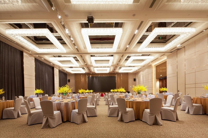 Imagen de los interiores del Hotel Ramada by Wyndham Jinan. Foto 15