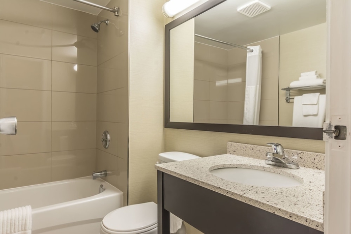 Imagen de la habitación del Hotel Ramada by Wyndham Kingston. Foto 14