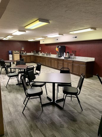 Imagen del bar/restaurante del Hotel Ramada by Wyndham La Verkin Zion National Park. Foto 11