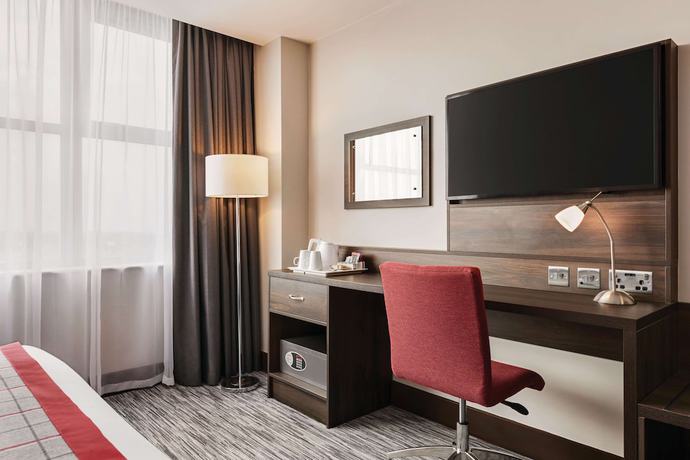 Imagen de la habitación del Hotel Ramada by Wyndham Leeds East. Foto 8