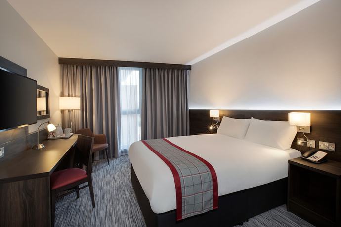 Imagen de la habitación del Hotel Ramada by Wyndham Leeds East. Foto 12