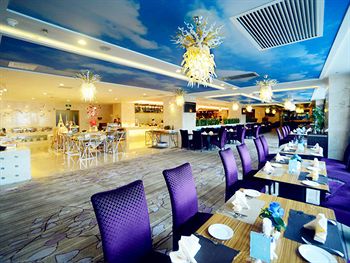 Imagen del bar/restaurante del Hotel Ramada by Wyndham Longyan. Foto 9