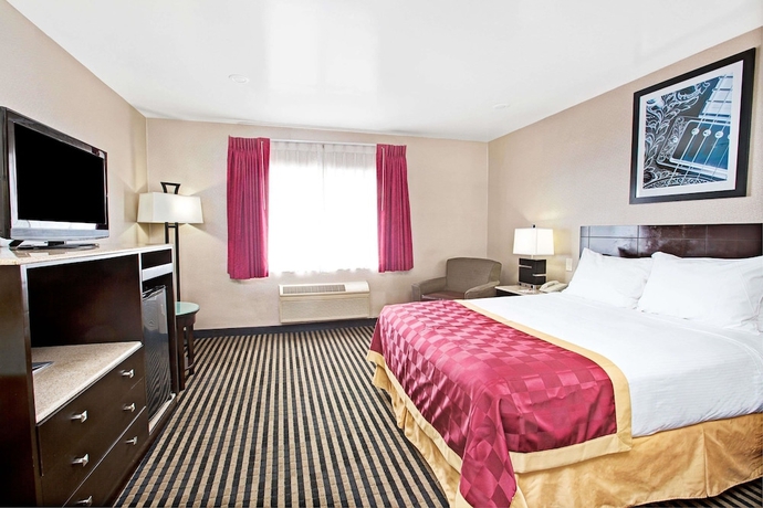 Imagen de la habitación del Hotel Ramada by Wyndham Marina del Rey. Foto 2