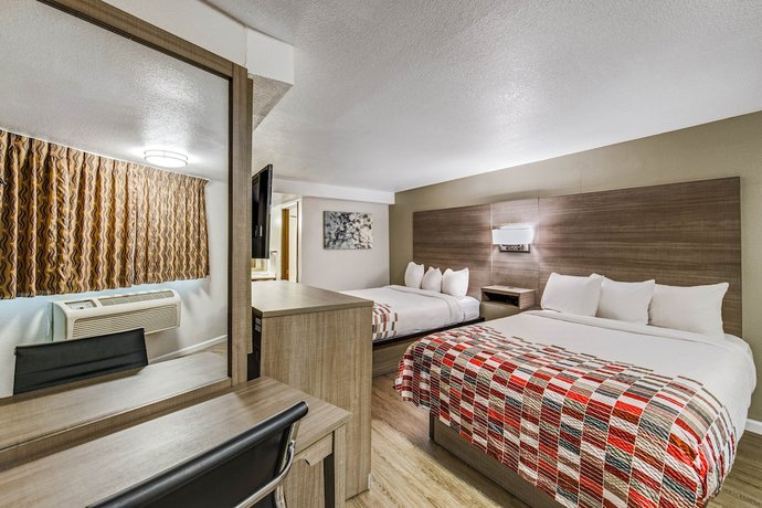 Imagen de la habitación del Hotel Ramada by Wyndham Medford Airport North. Foto 6