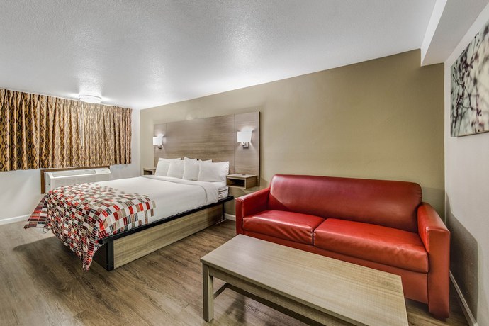 Imagen de la habitación del Hotel Ramada by Wyndham Medford Airport North. Foto 9