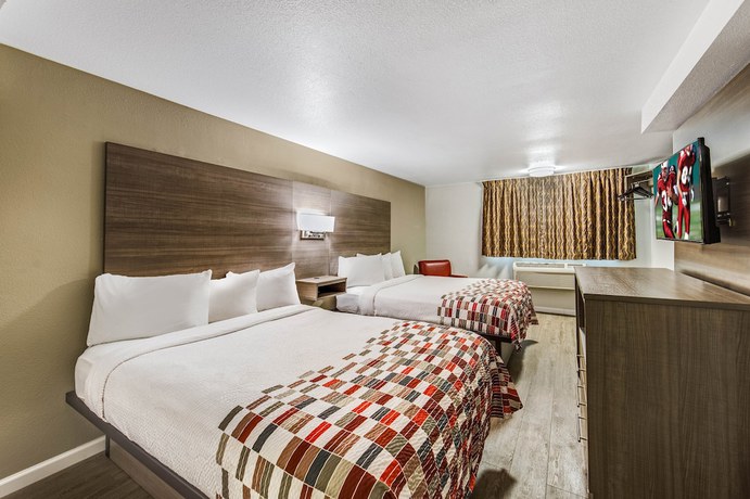 Imagen de la habitación del Hotel Ramada by Wyndham Medford Airport North. Foto 15