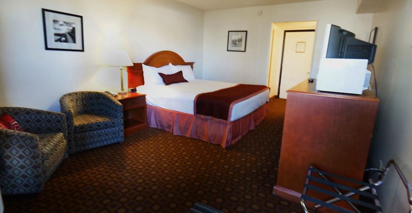 Imagen de la habitación del Hotel Ramada by Wyndham Medicine Hat. Foto 11