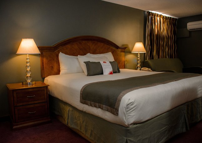 Imagen de la habitación del Hotel Ramada by Wyndham Medicine Hat. Foto 15