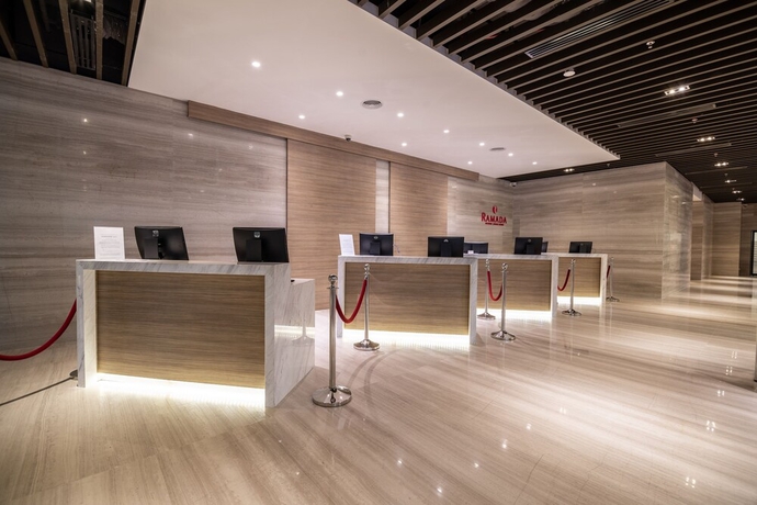 Imagen de los interiores del Hotel Ramada by Wyndham Meridin Johor Bahru. Foto 19