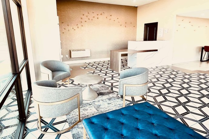 Imagen de los interiores del Hotel Ramada by Wyndham Modesto Yosemite Area. Foto 17