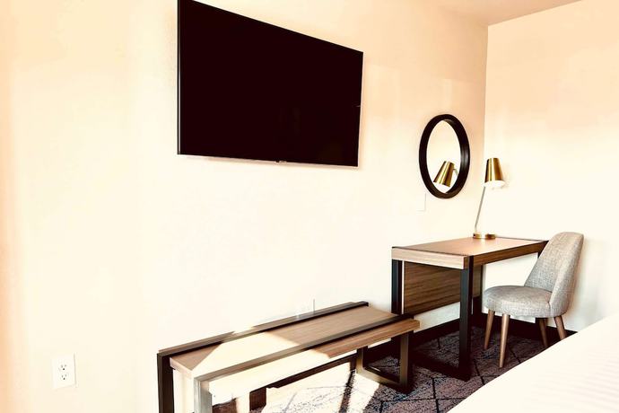 Imagen de la habitación del Hotel Ramada by Wyndham Modesto Yosemite Area. Foto 11