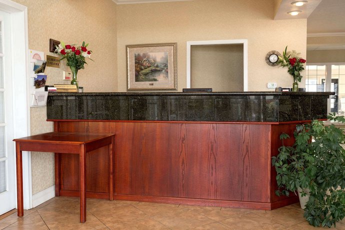 Imagen de los interiores del Hotel Ramada by Wyndham Moses Lake. Foto 20