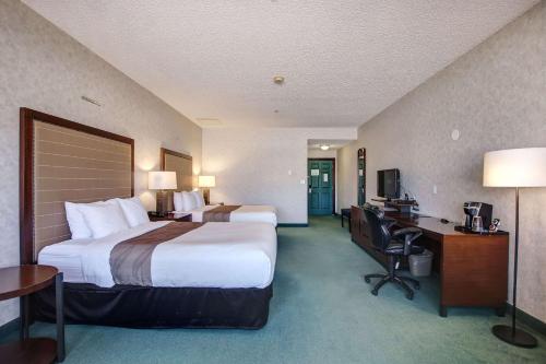 Imagen de la habitación del Hotel Ramada by Wyndham Nisku Edmonton Airport. Foto 4