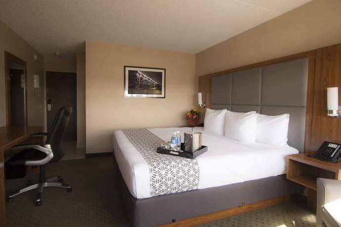 Imagen de la habitación del Hotel Ramada by Wyndham Northern Grand & Conference Centre. Foto 7