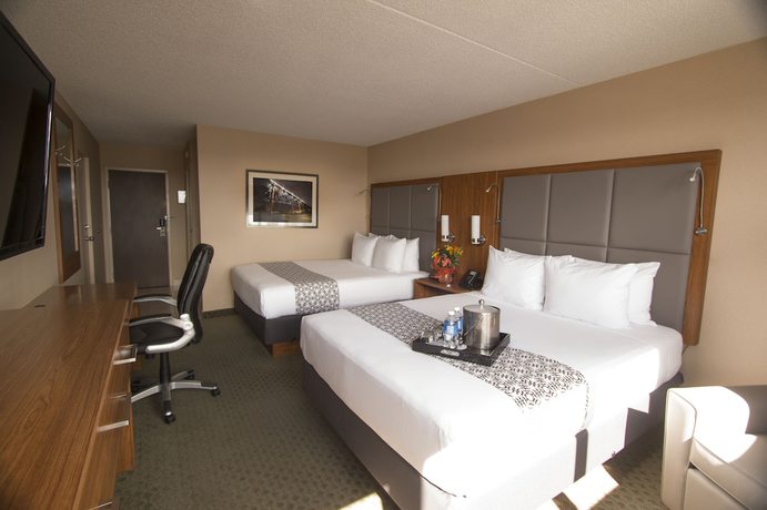 Imagen de la habitación del Hotel Ramada by Wyndham Northern Grand & Conference Centre. Foto 8
